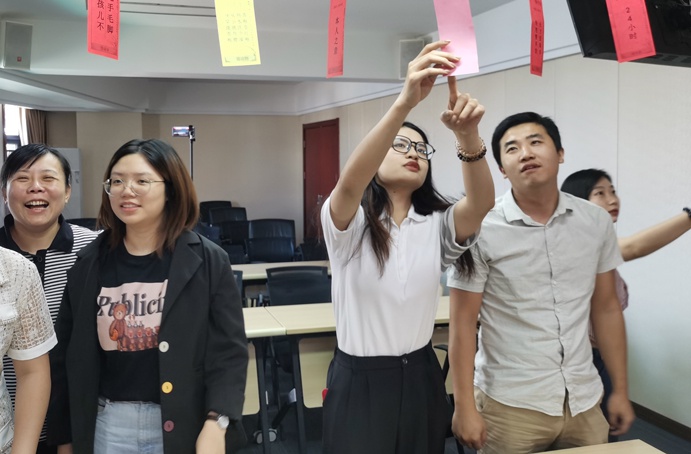 共青團(tuán)南昌市政建設(shè)集團(tuán)有限公司委員會(huì)舉辦了“承傳統(tǒng)文化，享團(tuán)圓美滿(mǎn)”中秋主題活動(dòng)6911.jpg