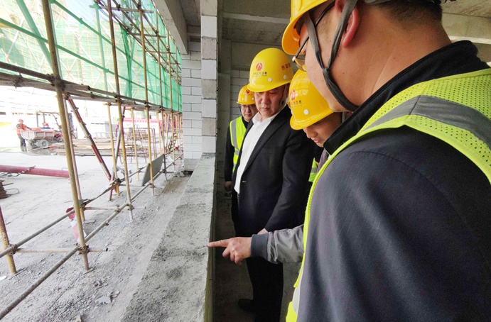 徐旭前往市政公用城三期項(xiàng)目、市政綠色建材科技產(chǎn)業(yè)園項(xiàng)目調(diào)研
